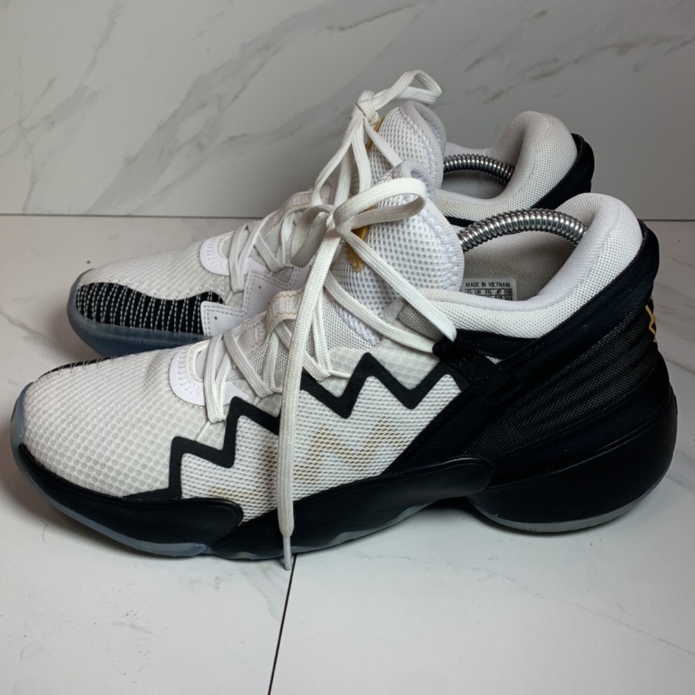 Adidas DON Issue #2 GCA Mind Over Matter Size 9.5 Mens